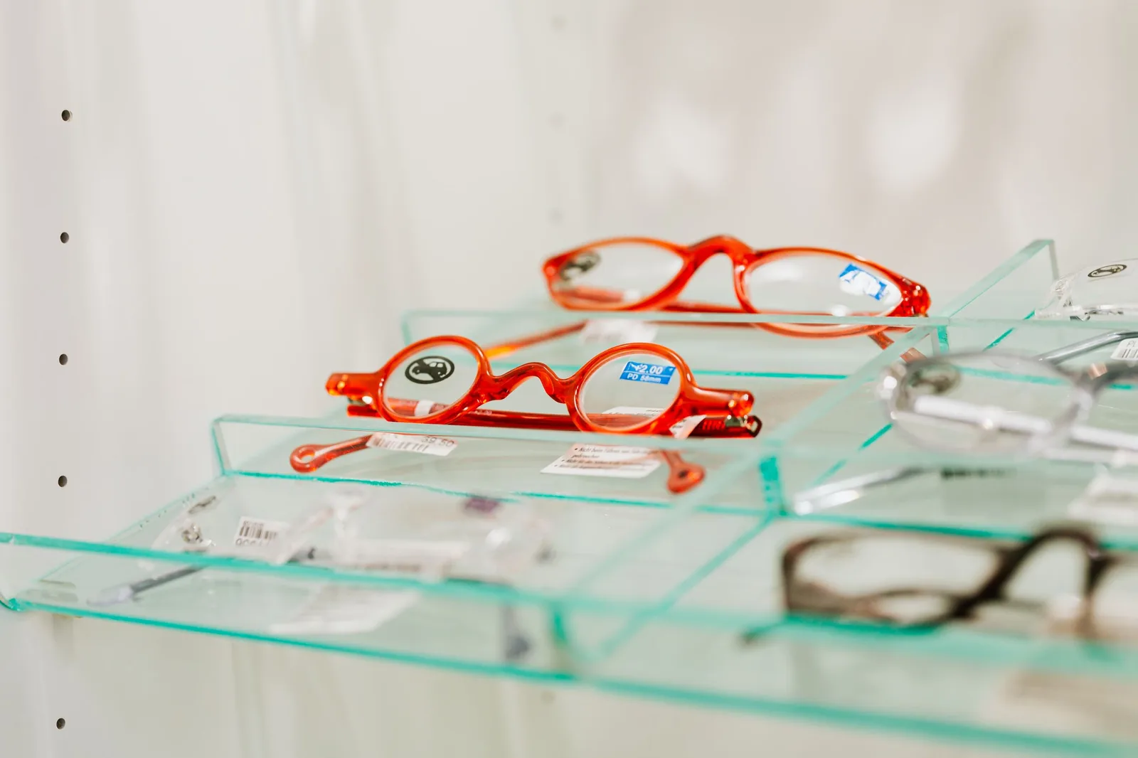 Poppy 45 by Lundqvist, Coral, for small faces